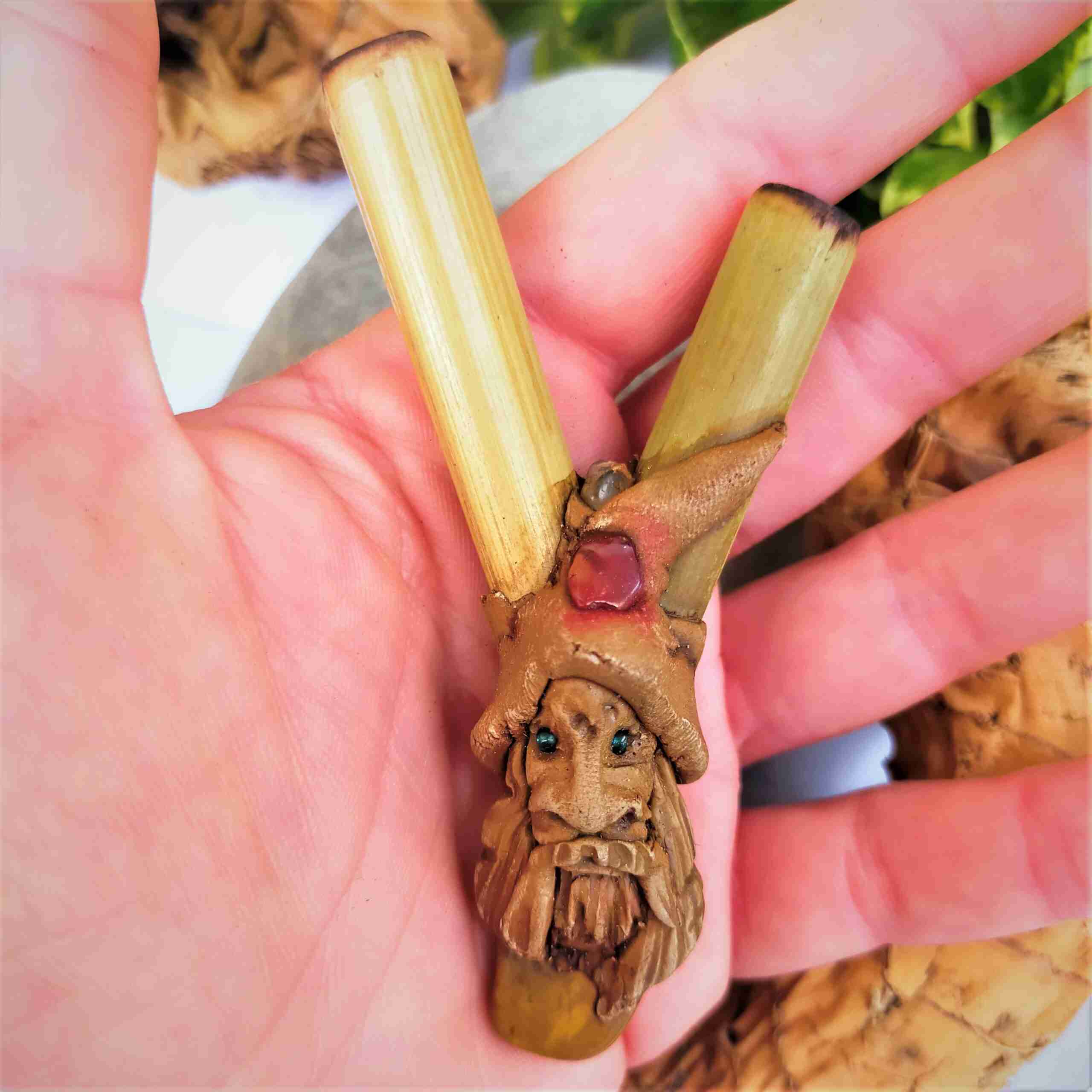 Kuripe de Bambu Totem Mago Goblin Pedras Amuleto poderoso